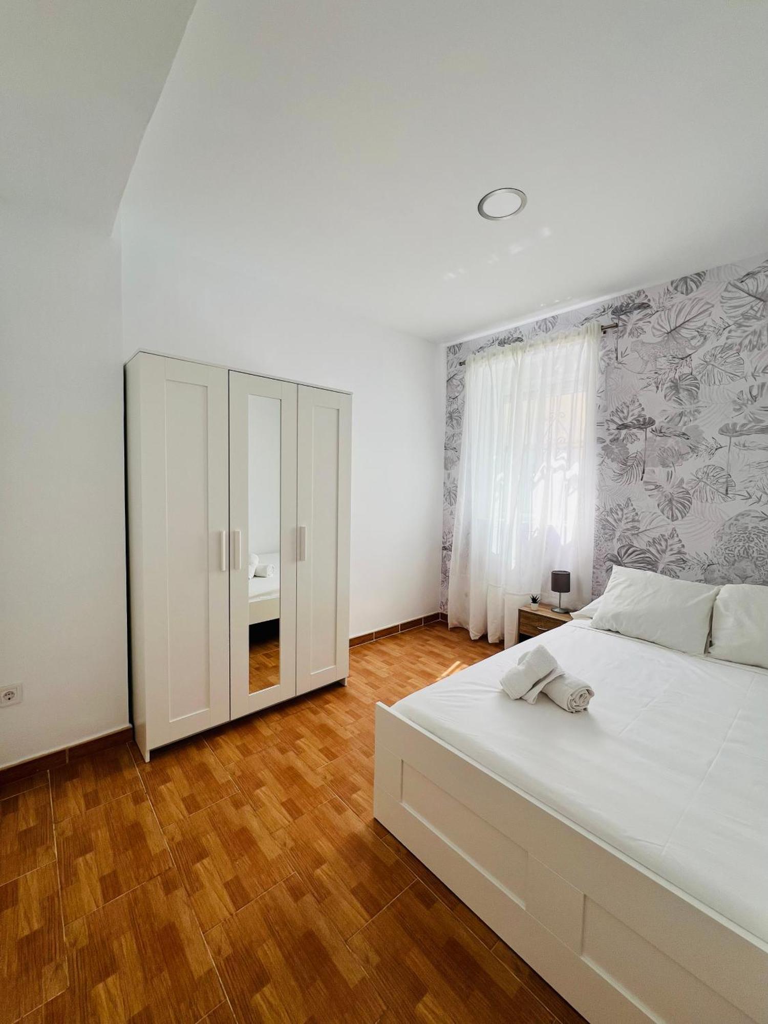 Leisa House Apartment